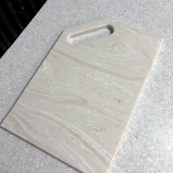 mala_deska_kuchenna_20x30_cm_solid_surface.jpg