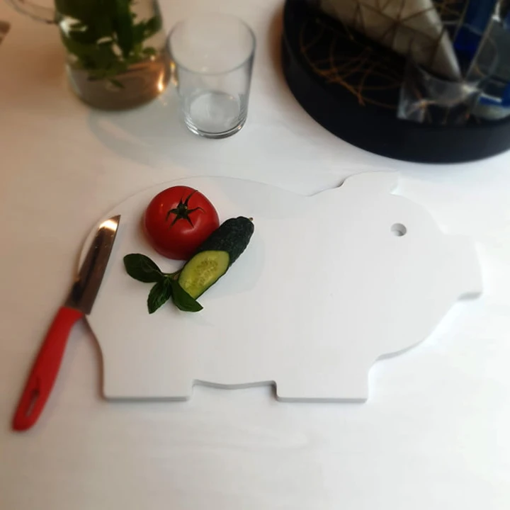 deska_kuchenna_swinka_odporna_na_plamy_detale.jpg