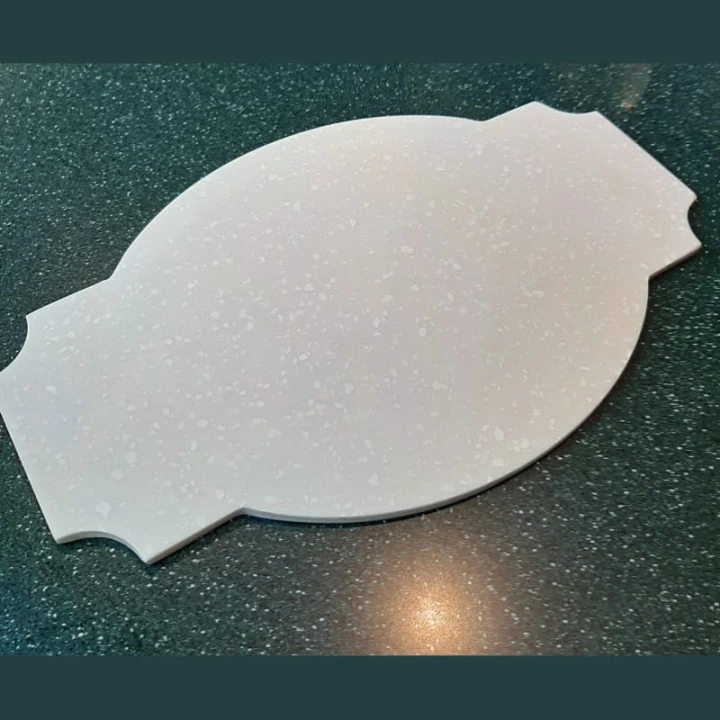 deska_w_ksztalcie_cukierka_do_serwowania_slodyczy_przekasek.jpg