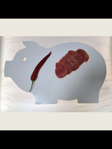 Deska_do_krojenia_w_ksztalcie_swinki_40x25cm_Solid_Surface.jpg