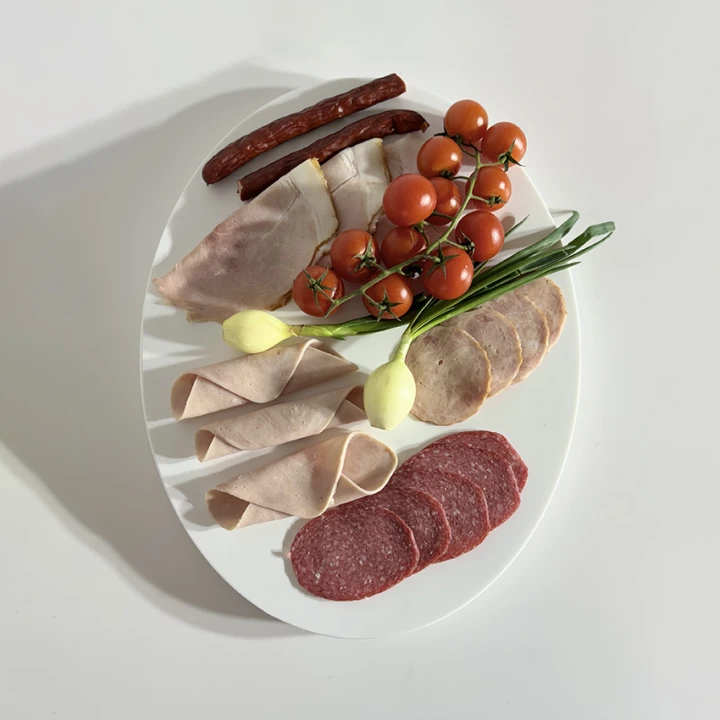 Elegancka_biala_patera_38x30_cm_do_serwowania_ciast_i_przekasek.JPG