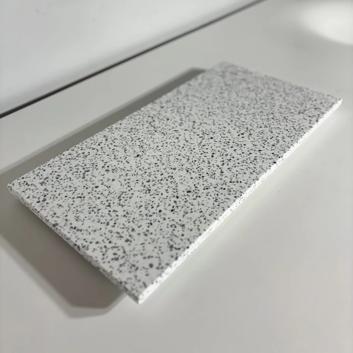 Widok_z_gory_patery_50x26_cm_Grandex_Terazzo_Bianco_elegancki_design.jpg
