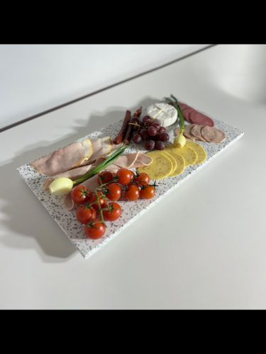 Patera_50x26x2_5_cm_w_dekorze_Grandex_Terazzo_Bianco_z_konglomeratu_mineralnego.jpg