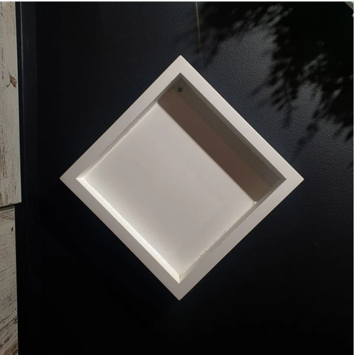 nowoczesna-ramka-z-materialu-solid-surface-24-5x24-5-cm.jpg