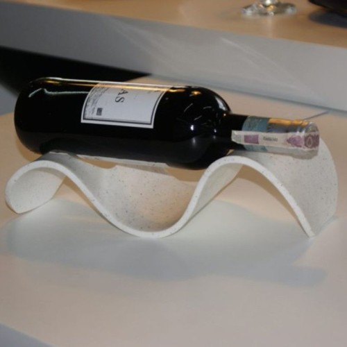elegancki-stojak-na-wino-z-kompozytu-mineralno-akrylowego.jpg