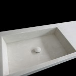 Blat łazienkowy ze zintegrowaną umywalką wykonaną na zamówienie, materiał Corian Nimbus Prima